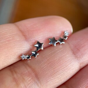 Sterling silver shooting star ear climber, silver star studs, minimalist star earring, shooting star earrings, unisex earrings, y2k earrings