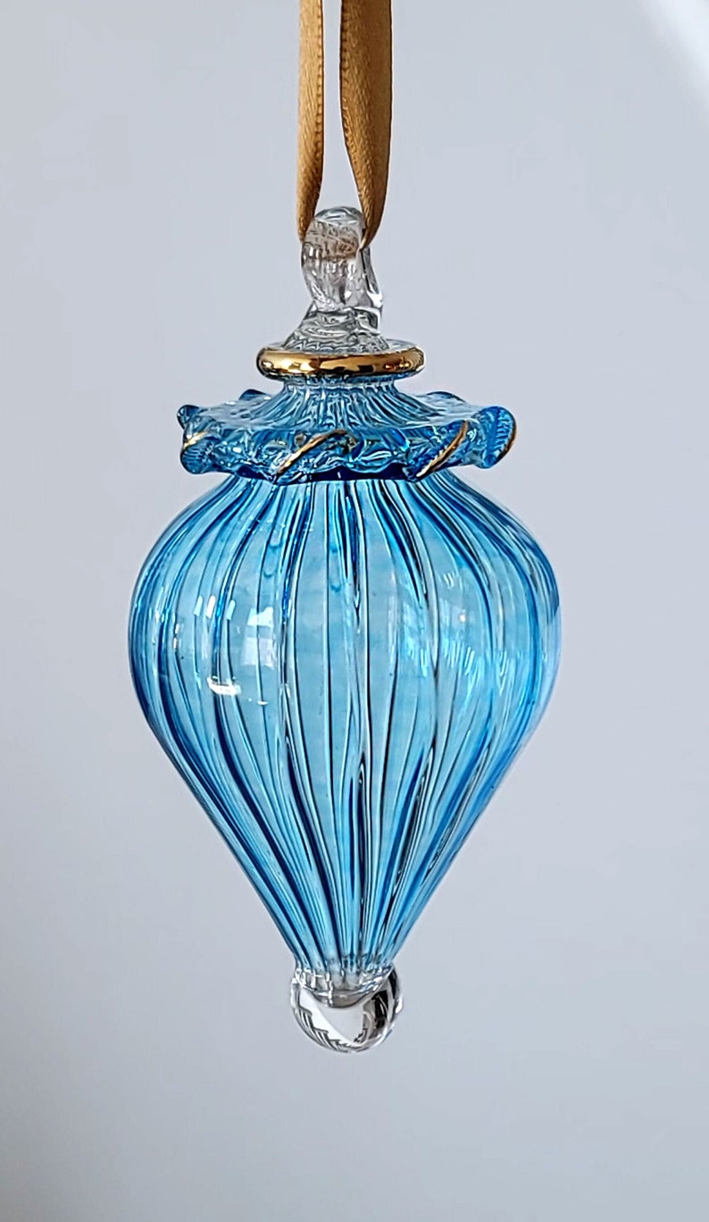 Pastell kleiner Tropfen ägyptischer mundgeblasener Glasornament, handgemachter Weihnachtsbaumschmuck, einzigartige Weihnachtsornamente, ägyptische Wohndekoration Blue