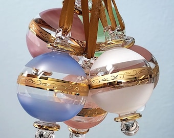 Handgefertigter Globus-Weihnachtsschmuck, ägyptische mundgeblasene Glaskugeln mit geometrischem Design und goldenen Akzenten, einzigartiges Weihnachtsdekor, ägyptische Geschenke