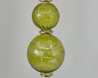 Mundgeblasenes ägyptisches Glas Eiszapfen Ornament Swirl Etched Design mit 14K Goldakzenten Weihnachtsdekor