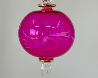 Mundgeblasenes Glas Weihnachtsverzierung ägyptische Blumenkugel mit 14K Goldakzenten Pastellfeiertagsdekor
