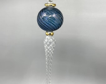Mundgeblasenes ägyptisches Glas Eiszapfen Ornament Swirl Teardrop mit 14K Goldakzenten Weihnachtsdekor