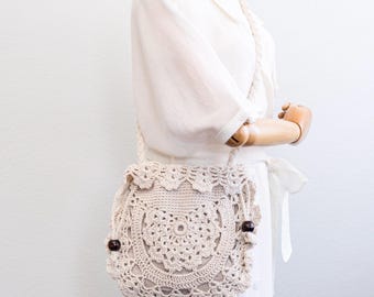 Boho Knitted Cotton Shoulder Bag: Handwoven Bohemian Style