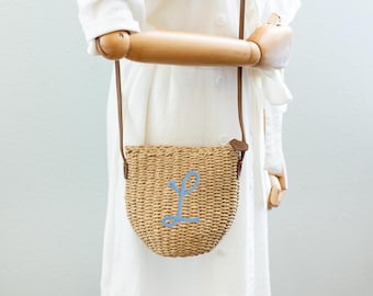 Handwoven Straw Crossbody Bag: Boho Summer Purse with Faux Leather Strap