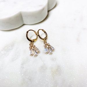 Huggie Hoops | Gold Hoops | Classic Hoops | Everyday jewelry| Hoop earrings| Small earrings | Minimalist Hoops | Hoops with charm
