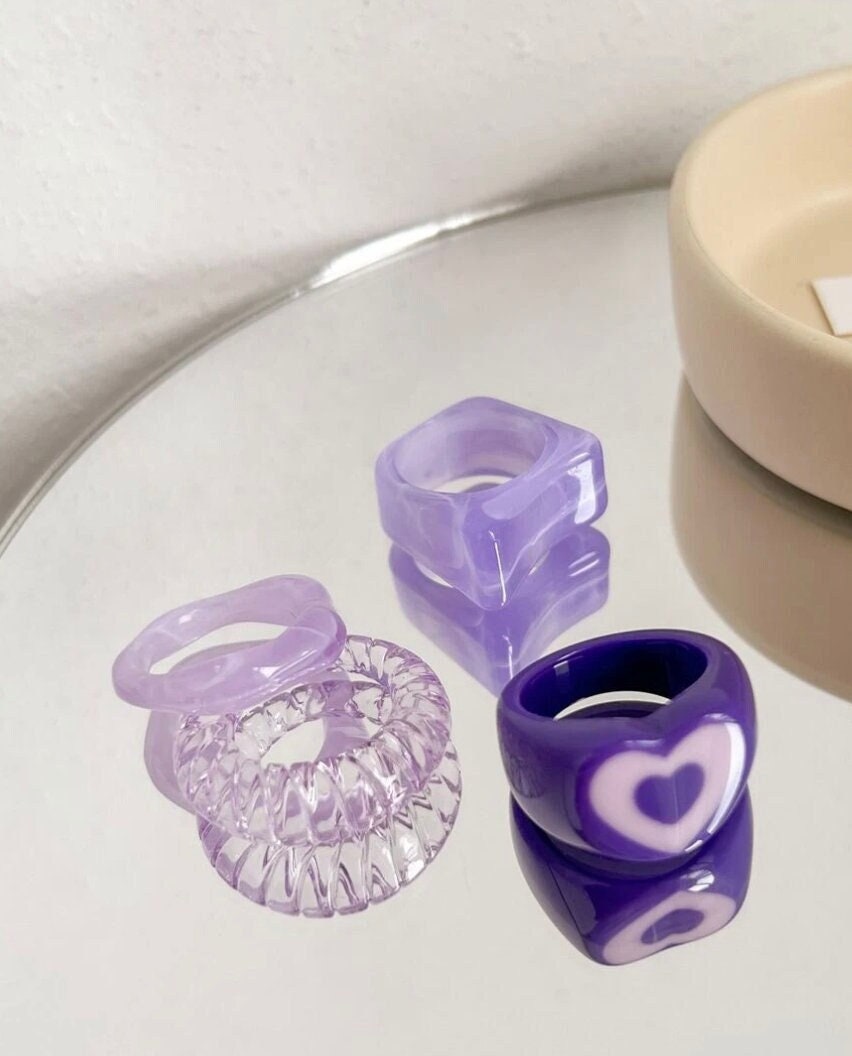 Akrilic Rings Acrylic Resin 4 Rings Set - Clear, Purple, and Opaque Heart Ring Set ...