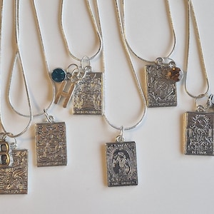 Personalisierte Tarot-Karte Halskette Silber Tarot-Karte Schmuck Kleine Witchy Anhänger Mystic Schmuck Astrologie Halskette Silber überzogen Unisex Geschenk