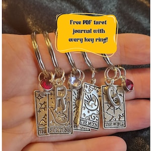 Personalisierte Tarot-Karte Schlüsselanhänger Silber Tarot-Karte Schlüsselanhänger Witchy Charme Mystic Schmuck Astrologie Glücksbringer versilbert Karte Charm Geschenk