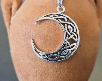 Sterling Silver Celtic Knot Crescent Moon Necklace - Etsy