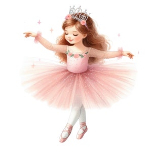 Op de afbeelding: Waterverfillustratie van een jonge ballerina in een roze tutu en spitsschoenen. Ze draagt een zilveren tiara met roze rozen en een roze lijfje met bloemaccenten. Haar armen zijn sierlijk uitgestrekt en ze heeft lang bruin haar.