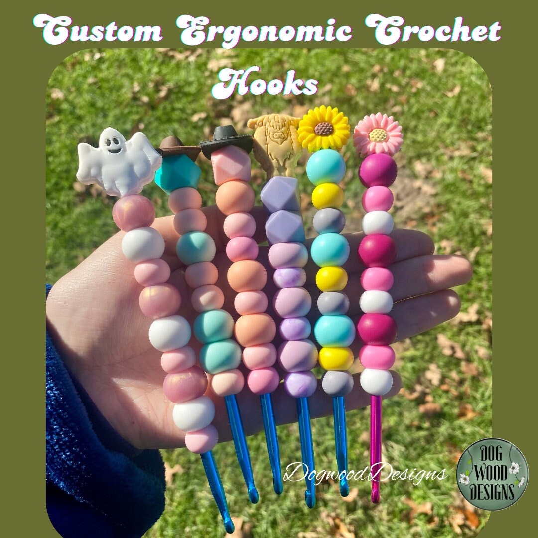 Customizable Ergonomic Crochet Hook With Silicone Beads Choose Your Colors,  Size, and Focal Bead for a Personalized Crafting Experience 
