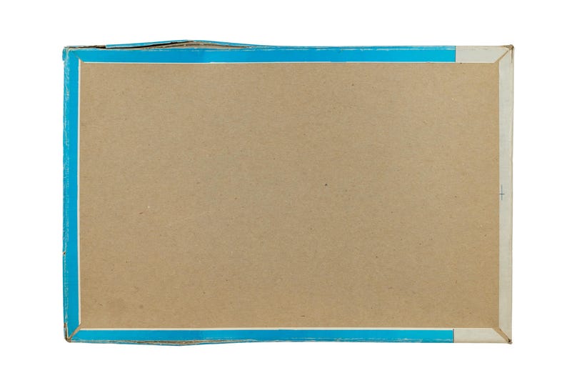 K&ouml;nnte beinhalten: Ein rechteckiger Karton mit einer schlichten, hellbraunen Oberfl&auml;che. Die Kanten des Kartons sind mit einem leuchtend blauen Rand versehen, der an den Ecken kleine wei&szlig;e Akzente aufweist. Das Kartonmaterial wirkt glatt und einheitlich.