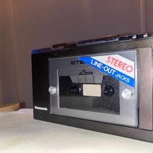 Vintage Panasonic RS-J3 Cassette Walkman (Tested and Working!)