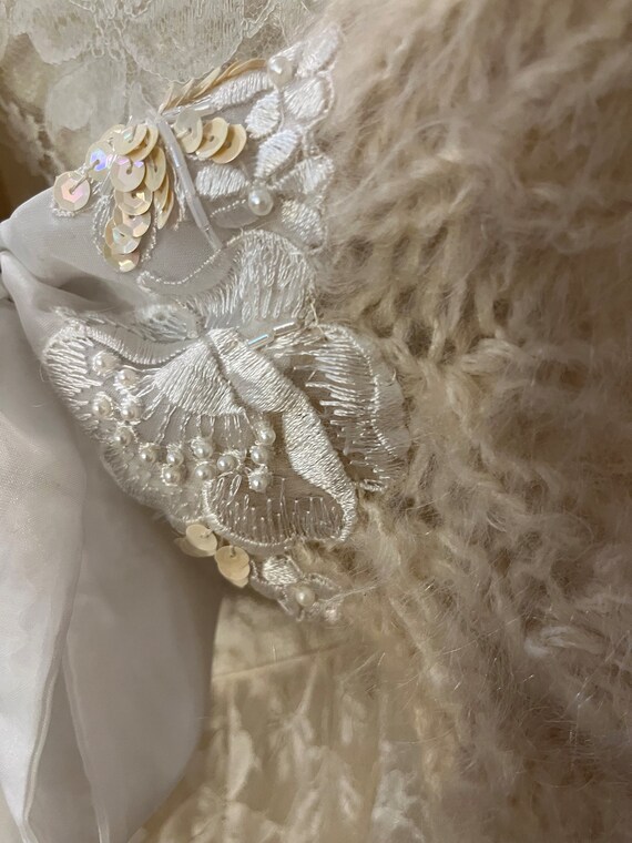 1980 Angora shawl, off white, wedding or prom, se… - image 5