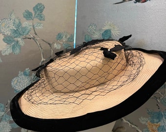 Vintage Ivory Faux Straw Bucket Hat: Black Velvet Netting  display picture 1
