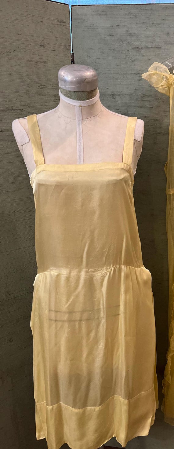 1930 yellow organza tea dress with yellow satin s… - image 5
