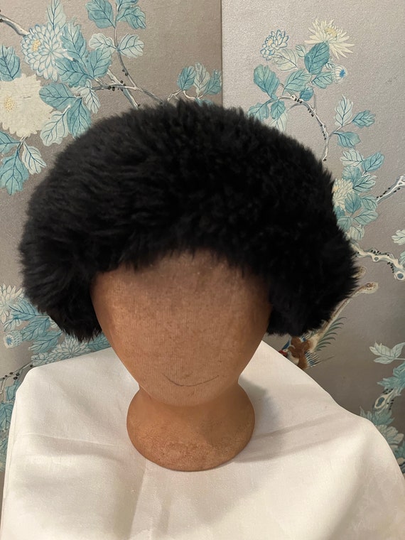 1980 vintage, cloche, black shearling, fur hat