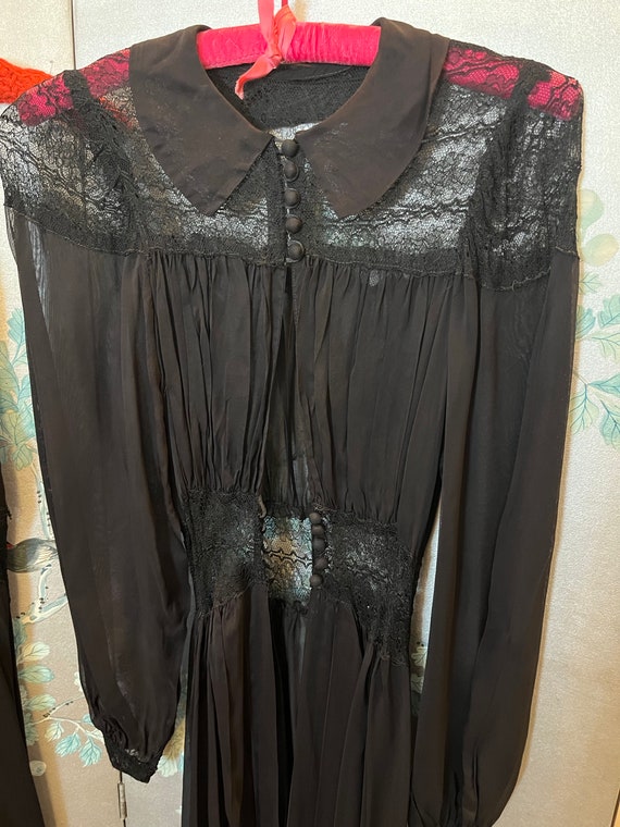 1930 vintage Lingerie, peignoir set in black, sil… - image 3