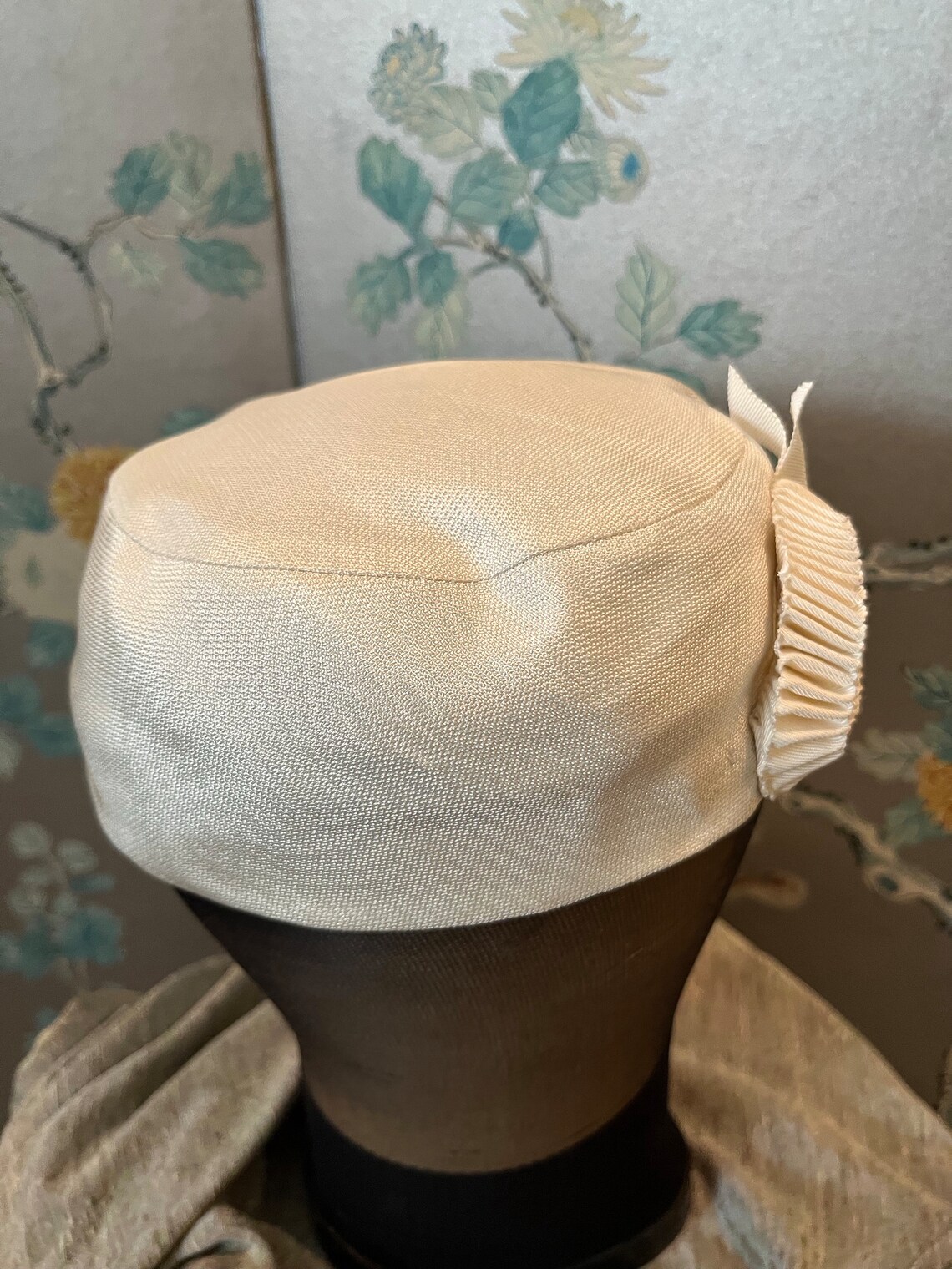 Vintage 1980s Black and White Pill Box Hat