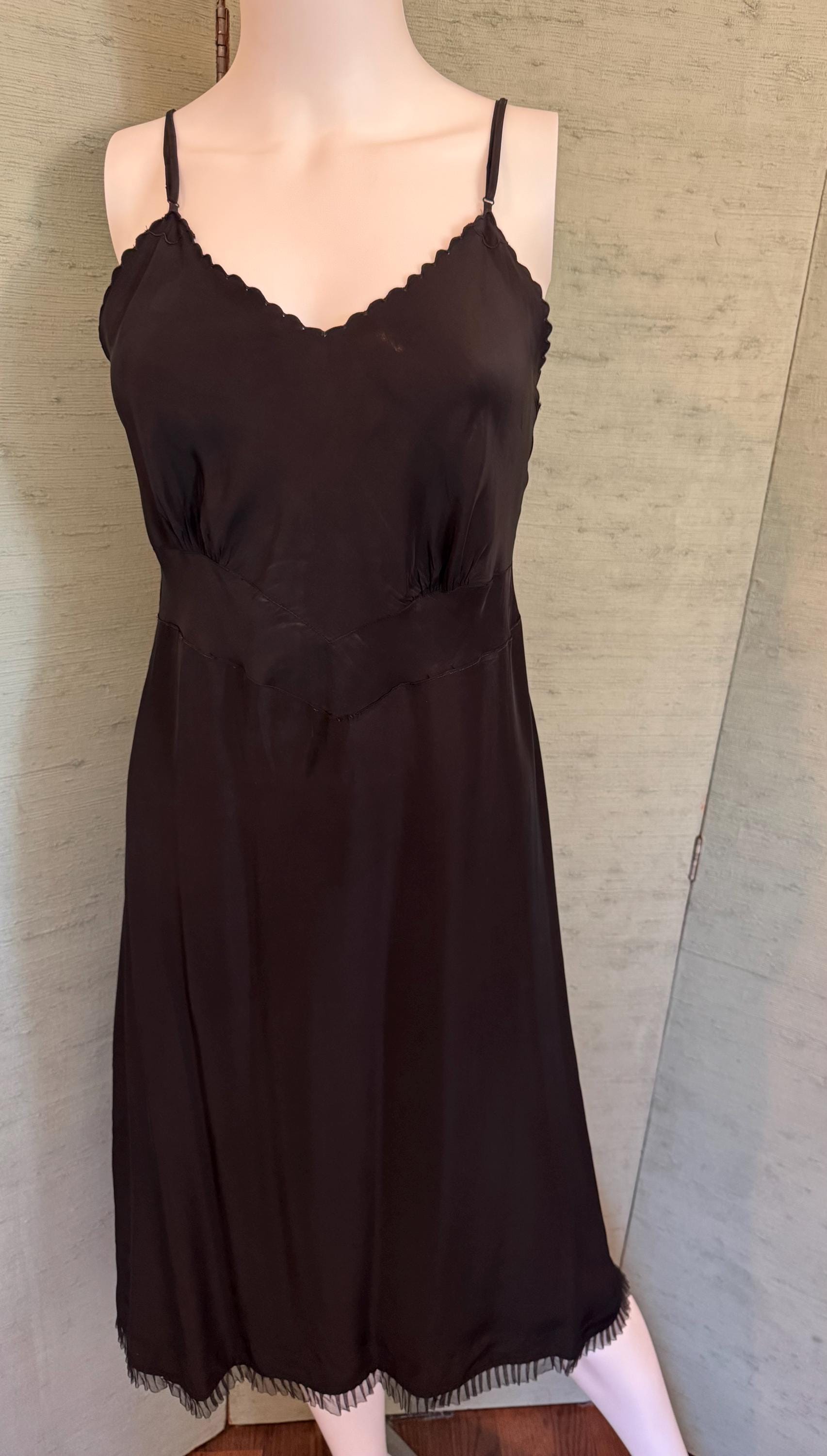 Jupon Mi-long Vintage Sears Dentelle Noire - Taille S - Nylon Antron III - Fendu