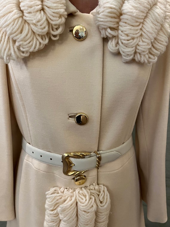 60’s mini coat, looped wool yarn collar and hem, … - image 6