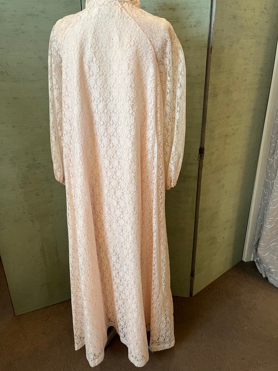 50’s lace robe/dressing gown, pink lace over shee… - image 3
