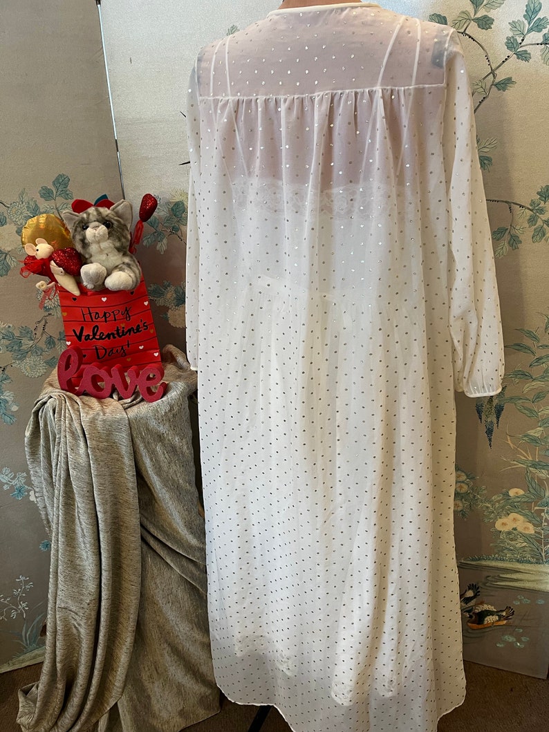 1960s White Nightgown and Peignoir Set