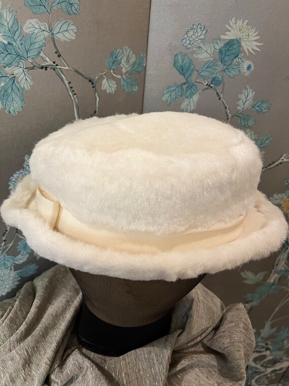 1960 vintage, sheared, faux fur hat, riding hat style - Gem