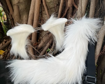 Conjunto de orejas, cola y patas peludas blancas, cola y orejas flexibles de lobo, zorro y gato, disfraz de cosplay de animal ajustable, fursuit, libertad peluda, patas esponjosas