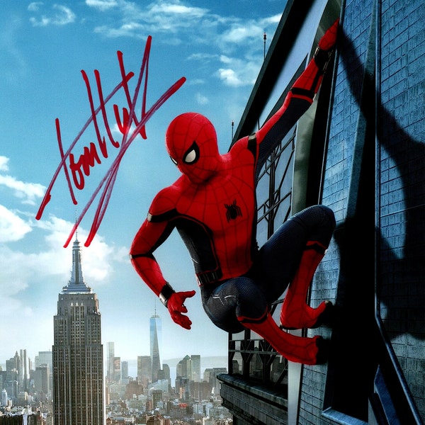 Tom Holland firmó una foto autografiada de Spider-Man de 8x10, un gran regalo para él