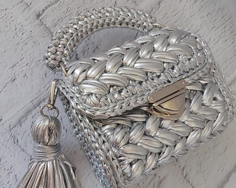 Metallic Crochet Crossbody Bag: Luxury Knitted Evening Bag