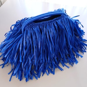 Raffia Fringe Clutch, handgjord vävd boho handväska med topphandtag, virkad mörkblå vävd handväska