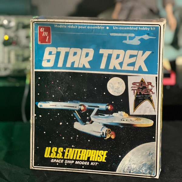 1983 AMT Star Trek U.S.S. Starship Enterprise Model Kit