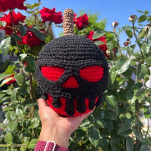 Crochet Poisoned Apple