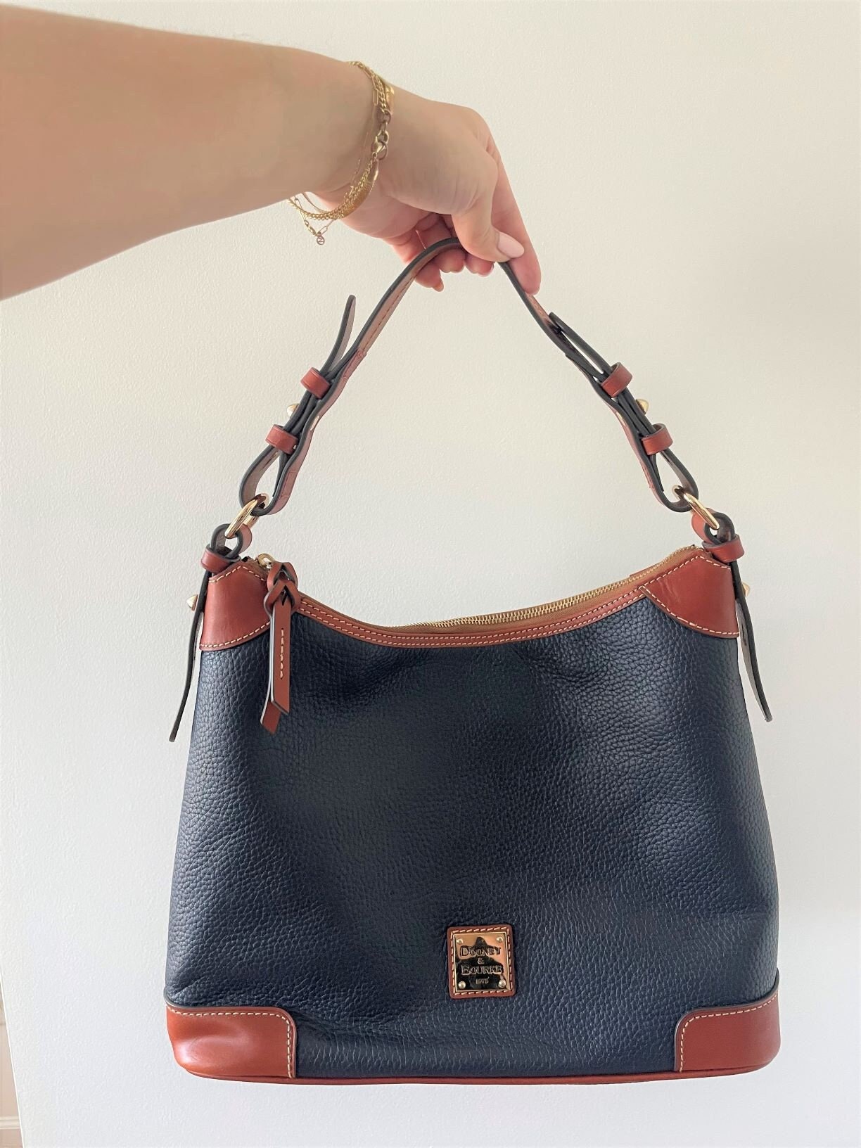 Dooney & Bourke Pebble Grain Hobo Handbag/ Purse Midnight 