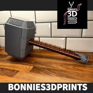 3D printed Thor&#39;s Hammer 47cm tall