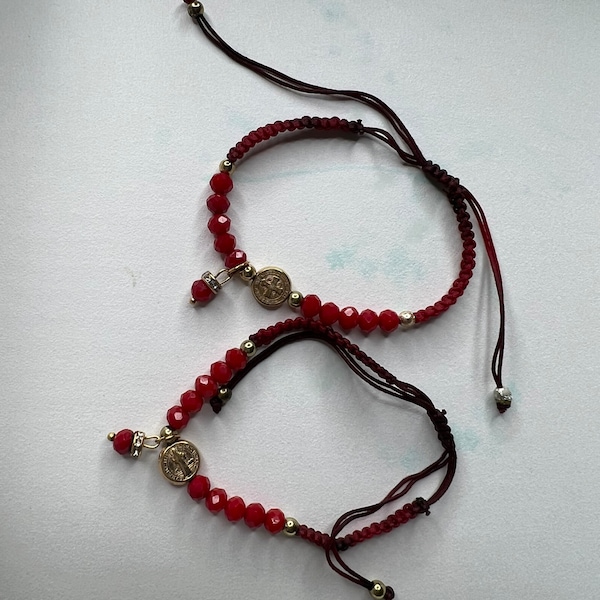 Red Saint Benito Bracelet for Protection | Pulsera roja Con Medalla De San Benito Protección