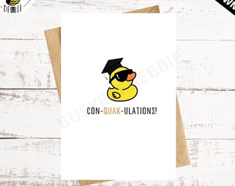 Conquackulations Duck Pun Graduation Card | Grappige afstudeerkaart | Badeend met petje | Afstudeercadeau | Klasse van 2025