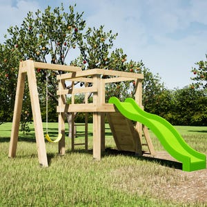 Könnte beinhalten: Spielplatz aus Holz mit Schaukel, Rutsche und Klettergerüst. Die Rutsche ist hellgrün und der Schaukelsitz gelb. Das Set befindet sich in einer Rasenfläche mit Bäumen im Hintergrund.