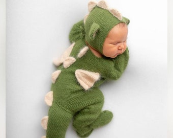6 colors!!! Newborn Dragon hat and romper / Baby Photo props