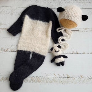 Panda bonnet, stuffed toy, romper, Newborn photo props