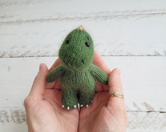 PDF. Dinosaur Knitting pattern. Animal tutorial. Amigurumi toy pattern. Dragon