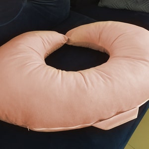 Brestfeeding pillow Dirty Pink velvet | velvet nursing pillow | mom and baby pillow