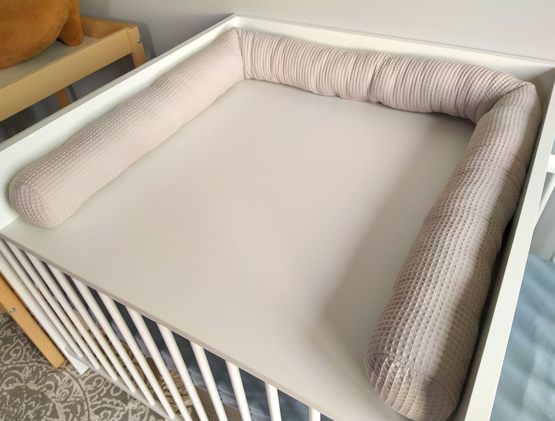 changing table protective roll Change table role Sand / beige