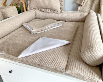 Vecchio fasciatoio beige con bottoni automatici | materassino per fasciatoio | fasciatoio con bottoni automatici | regalo per baby shower