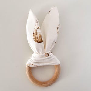 Crackling ears - grasping toy