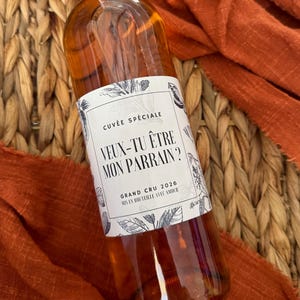Bottle label asking for godfather &quot;Will you be my godfather?&quot;