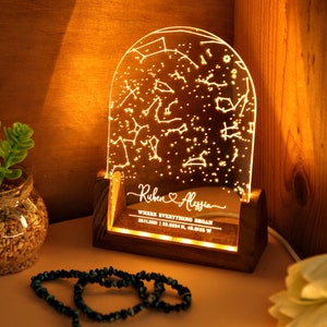 Gepersonaliseerde Constellation Chart Lamp Gift Star Map op Nachtlampje Cadeau voor vriend / vriendin Stars Chart Cadeau voor koppels afbeelding 2