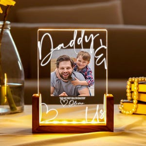 Personalized LED Photo Lamp for Dad – Daddy and Us Design – Acrylic Night Light for Father&#39;s Day or Birthday Gift - Dad Gifts - Daddy Print