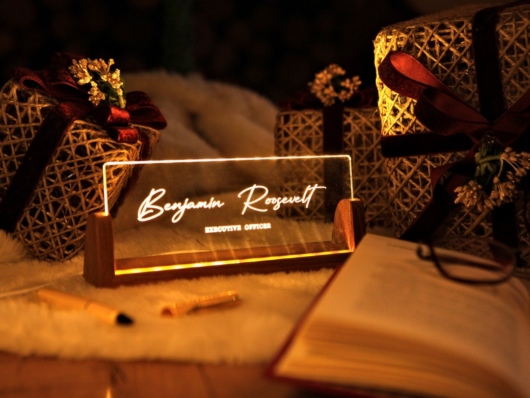 Custom Office Desk Plate Office Decor for Men / Women Name Plate for